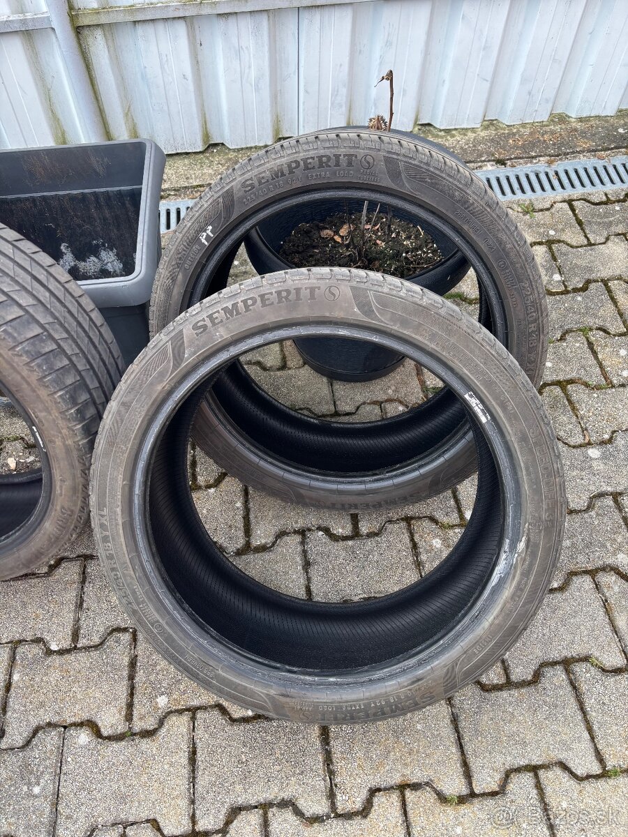 Predám 225/40r18 92y - 5