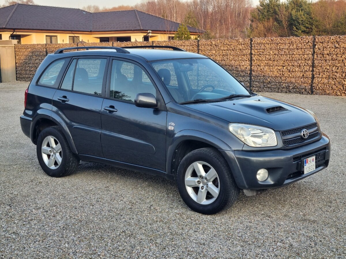 TOYOTA RAV4 2,0D4D 4X4 - 5