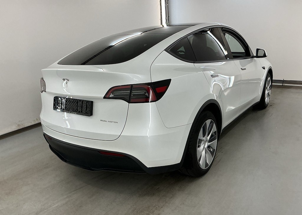 Tesla Model Y Dual Motor LongRange 4x4 378kW SOH 96% - 5