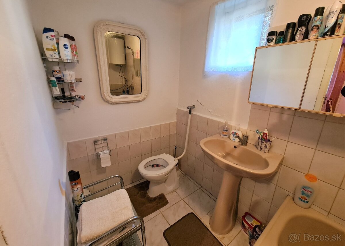 GEMINIBROKER v obci FONY 4 izbový rekonštruovaný dom - 5