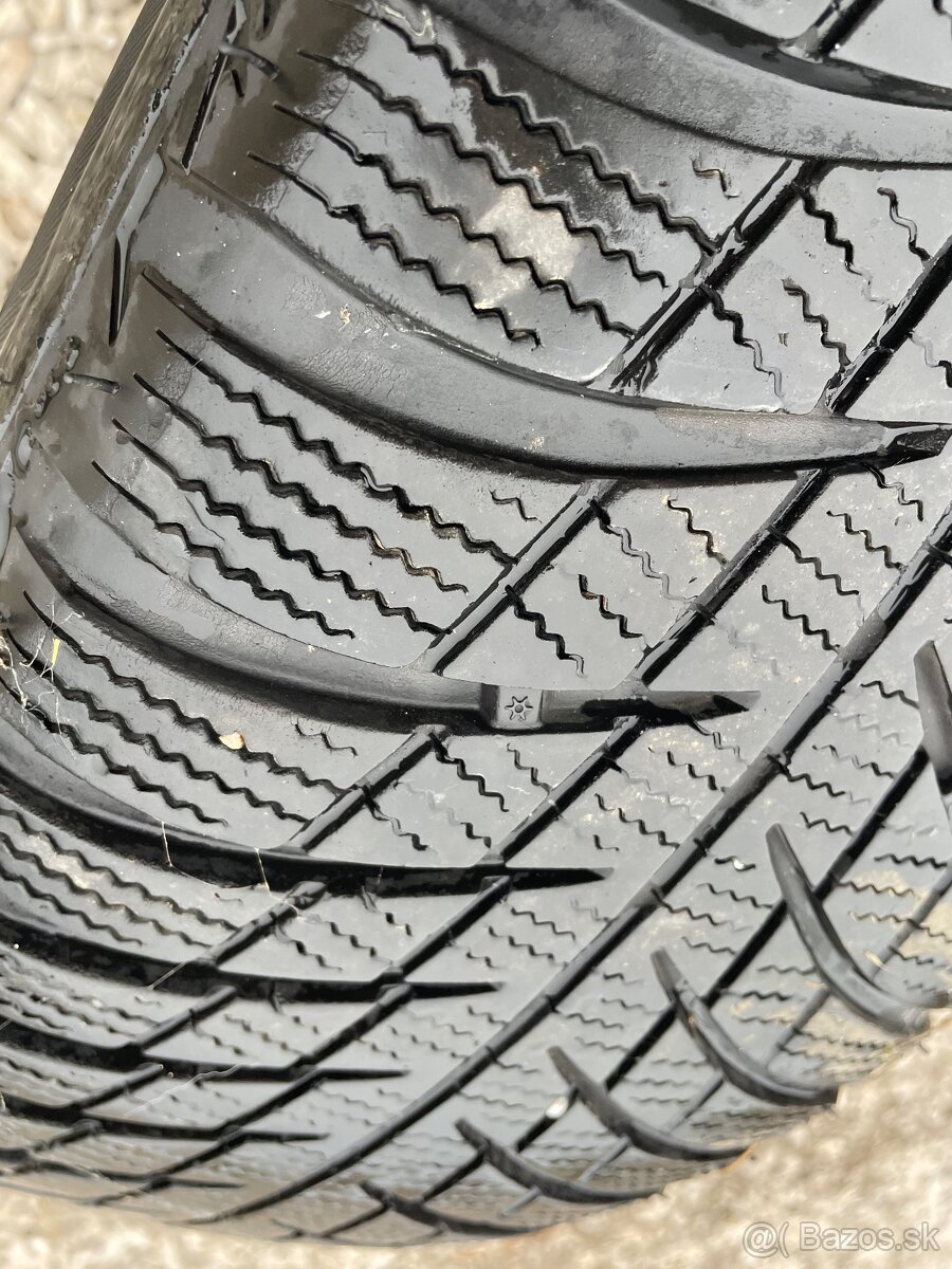 W- Škoda Bridgestone R 17 plechové disky - 5