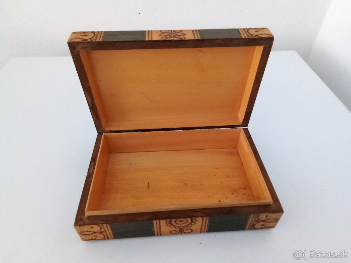 Dřevěná šperkovnice - 5