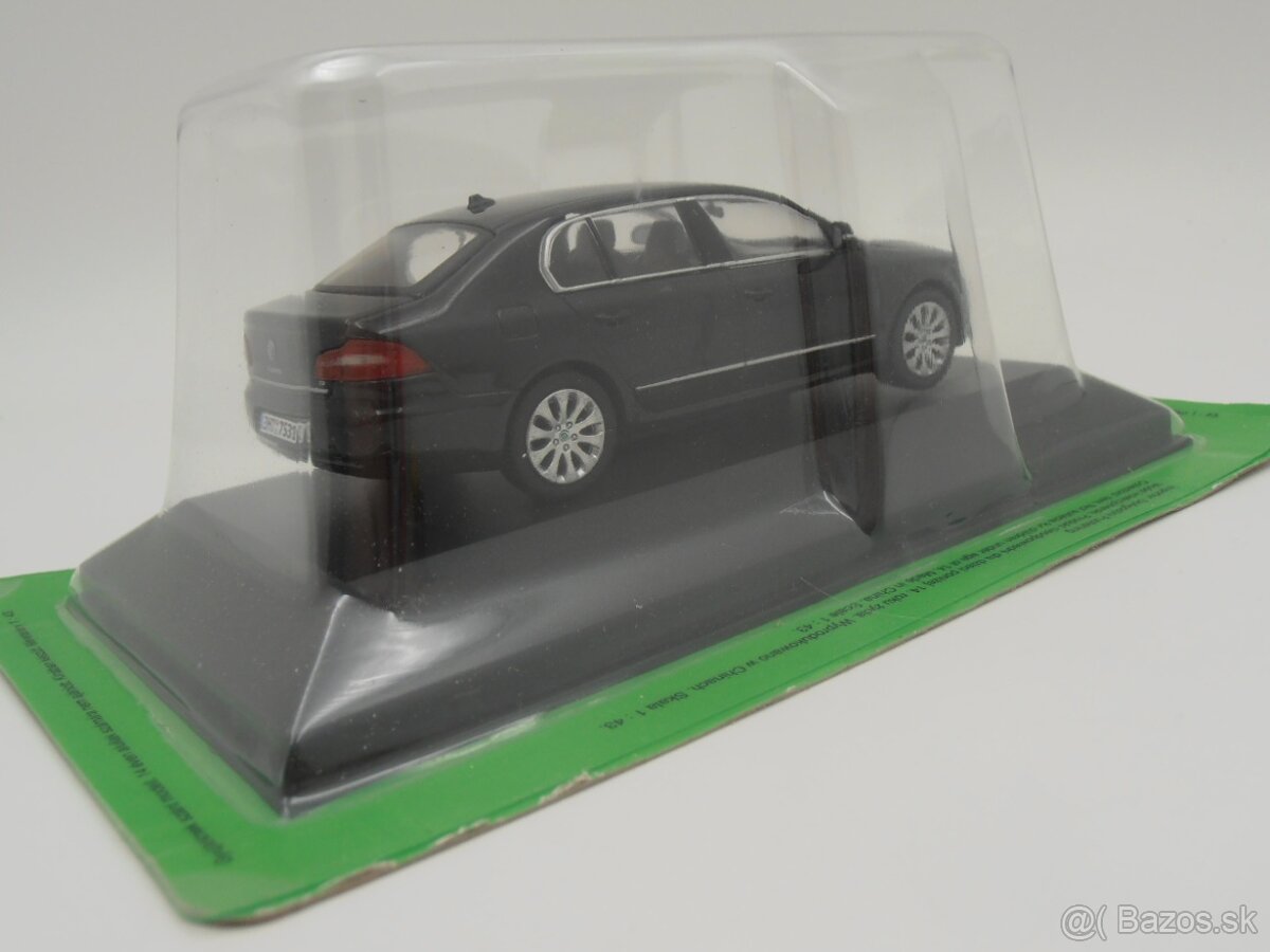 Škoda Superb "Kaleidoskop" 1/43 - 5