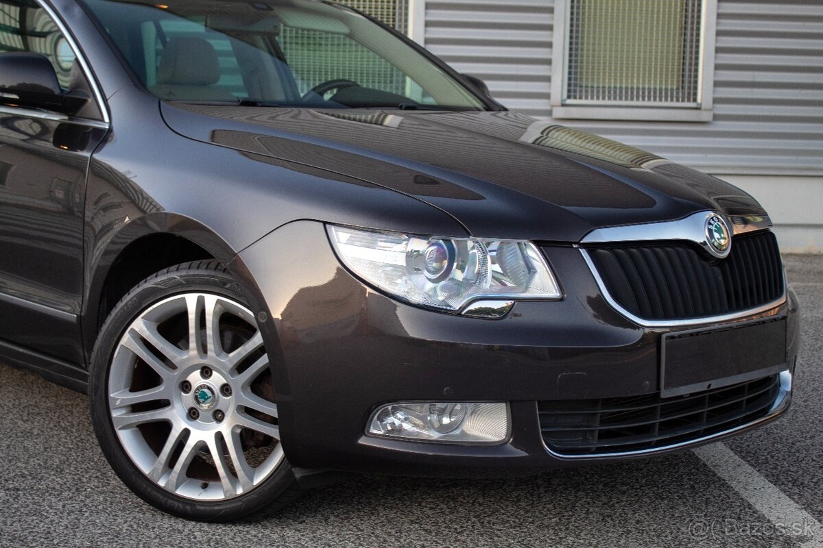 Škoda superb 2.0 TDI Elegance 4x4 - 5