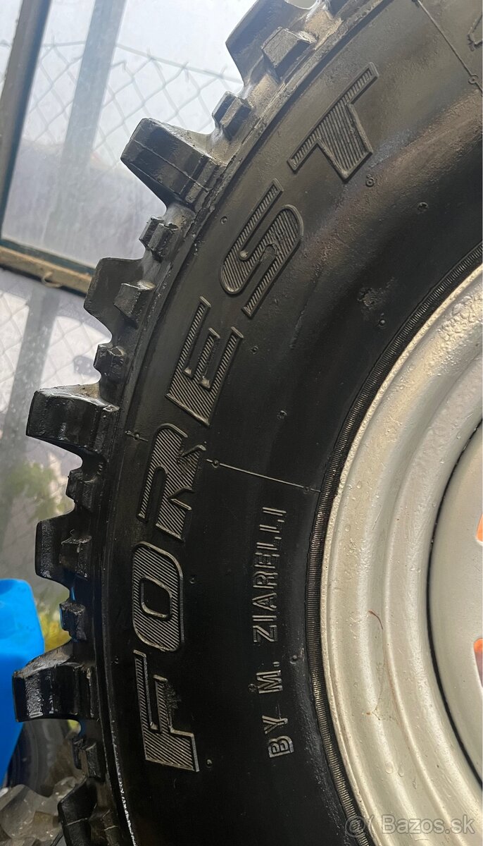 OFF Road Sada Pneu+Disky 31x10,50 R15 5x114,3 Jeep