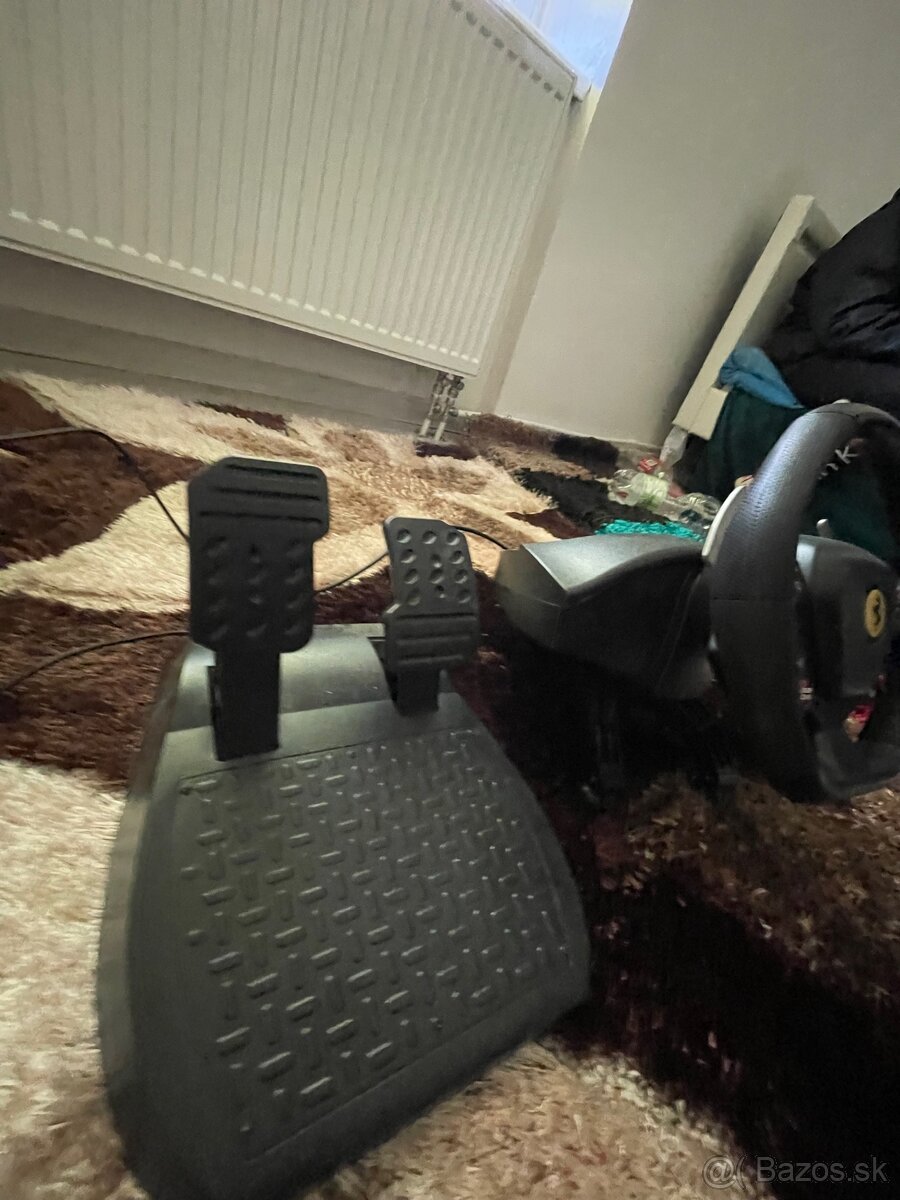 Volant thrustmaster - 5