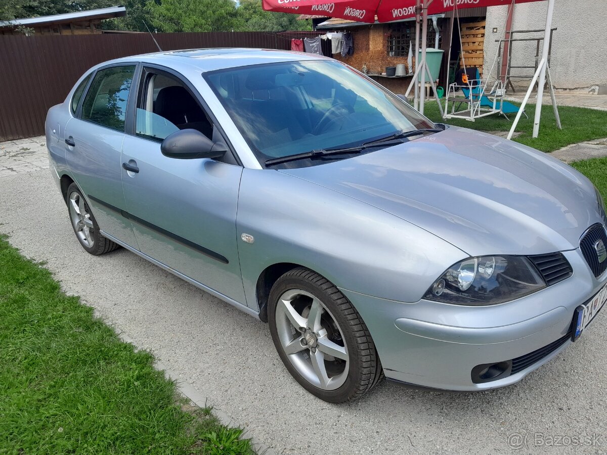 SEAT CORDOBA Sedan 1,4 benzin 63kW - 5