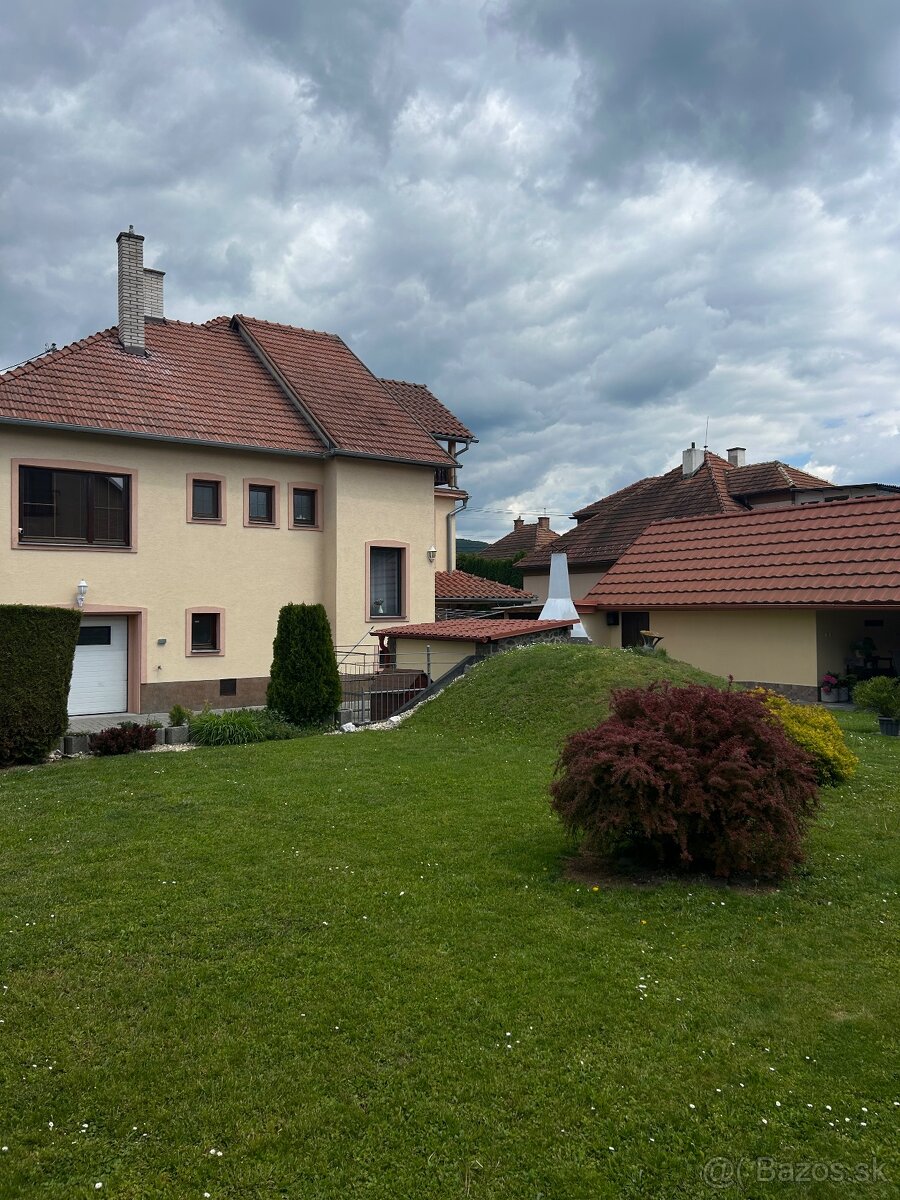 POKOJNÉ BÝVANIE V RODINNOM DOME V ŽIARI NAD HRONOM - 5