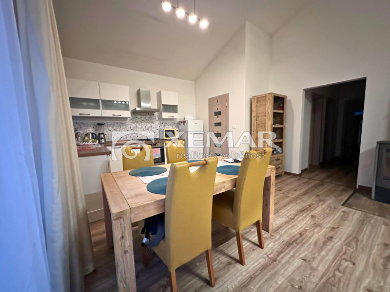 PREDAJ 3 izbový dom v okolí Banskej Bystrice - 5