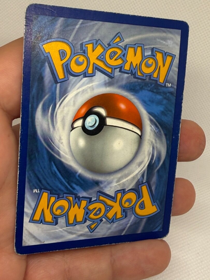 Originál Pokémon – Calyrex VMAX 204/198, MP stav - 5