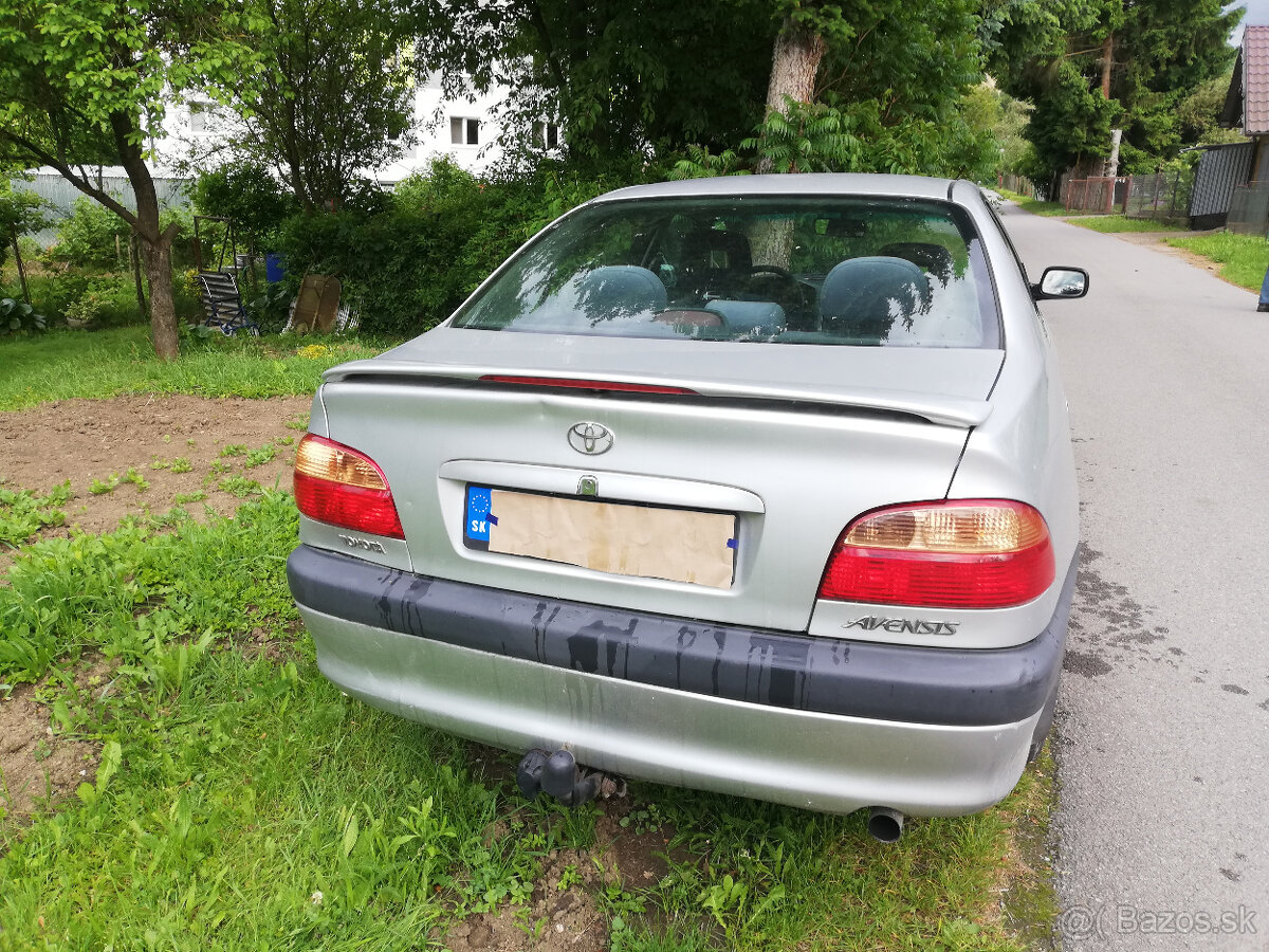 Toyota Avensis 2.0 D-4D - 5