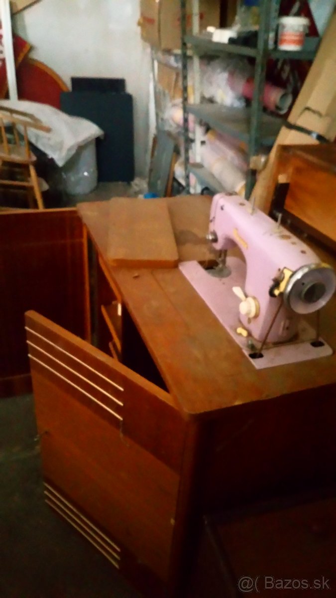 ŠIJACÍ STROJ MINERVA SKRIKA - 5