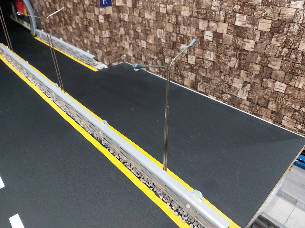 diorama dialnica s tunelom 1:18 - 5