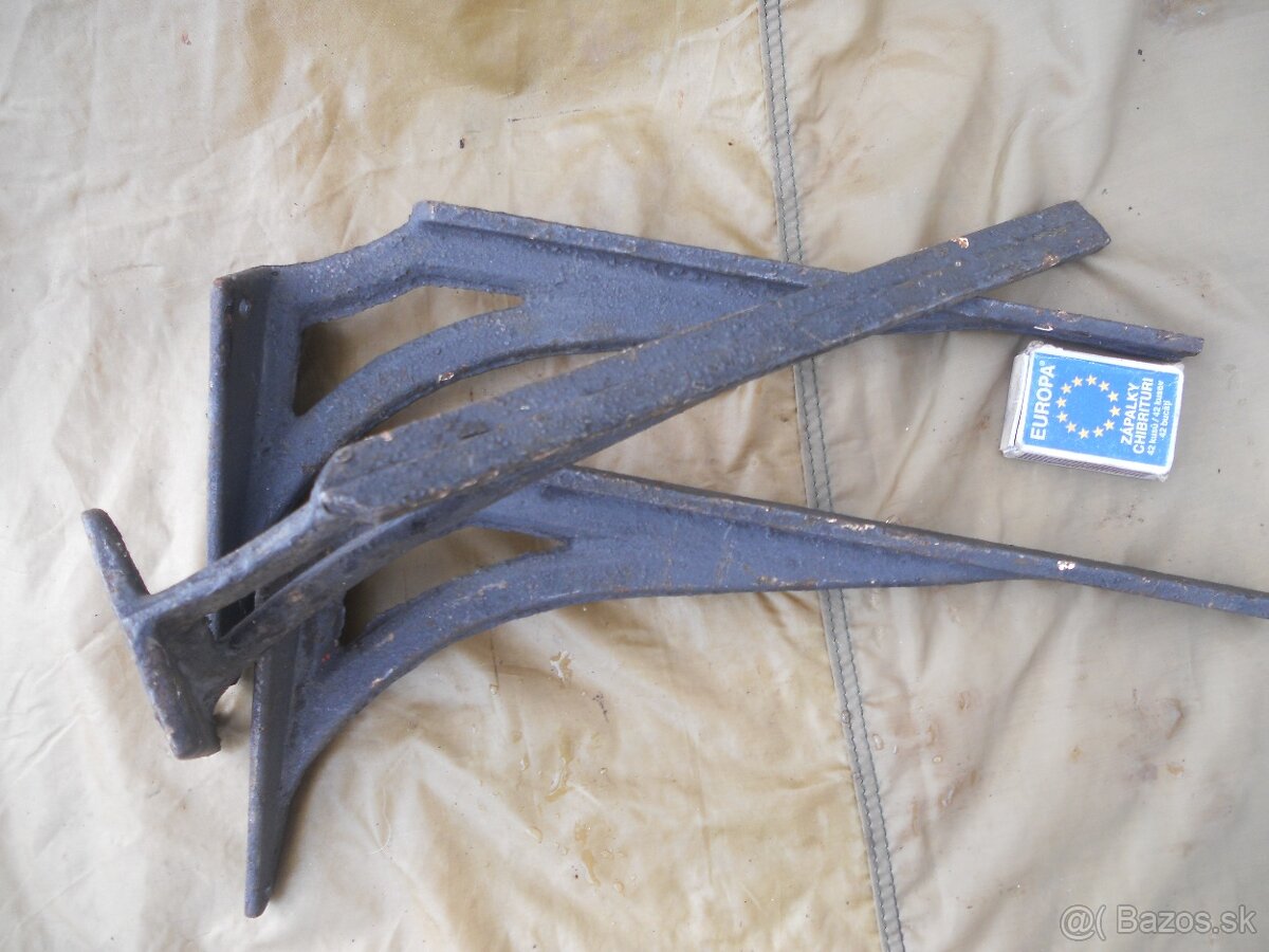 pevne liatinove drziaky - 5