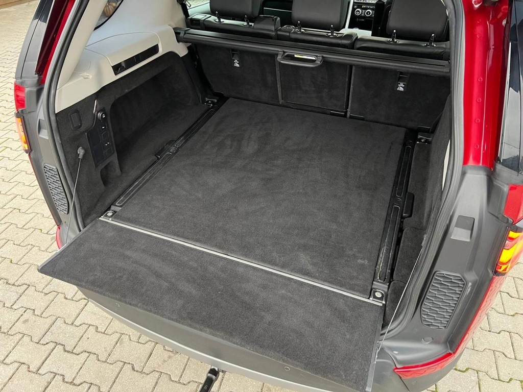 Land Rover Discovery 2.0D SD4 HSE AWD A/T - 5