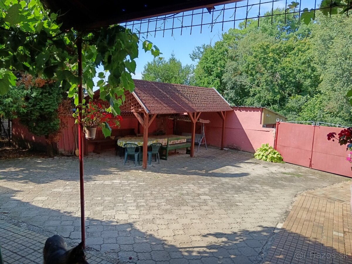 Rodinný dom s velkým pozemkov v blízkosti kupelov Dudince - 5