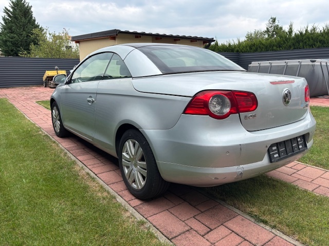 Volkswagen EOS 2,0 FSi benzín - 5