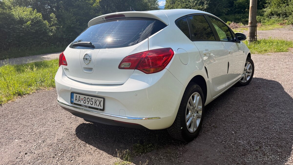 Opel astra j 1,4 74kw - 5