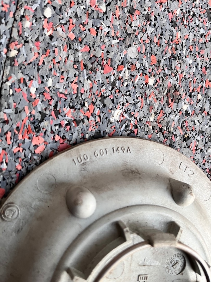 Středová krytka Škoda Octavia - 5