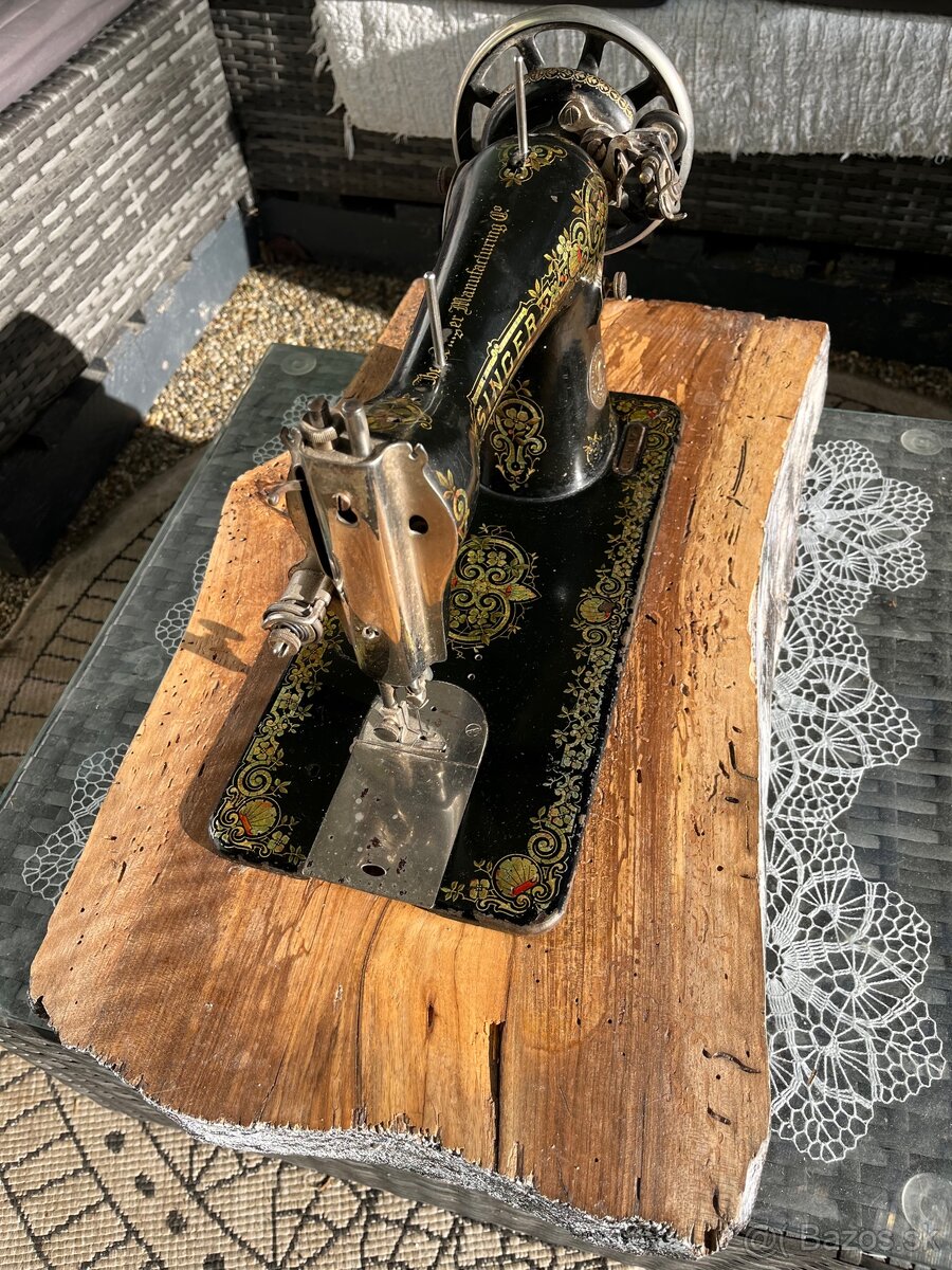 Singerka na stojane - 5