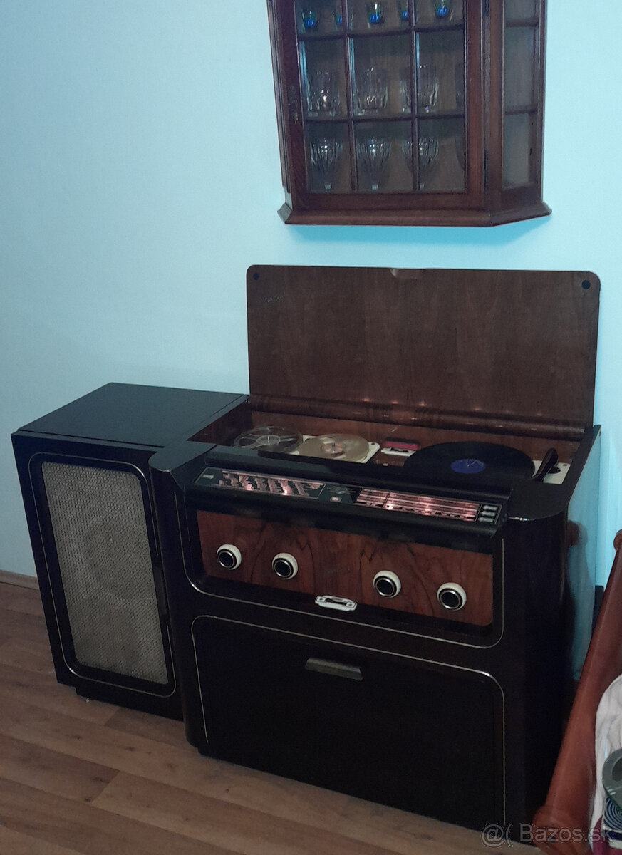 Hudobná skriňa Tesla 1101A Jubilant - 5