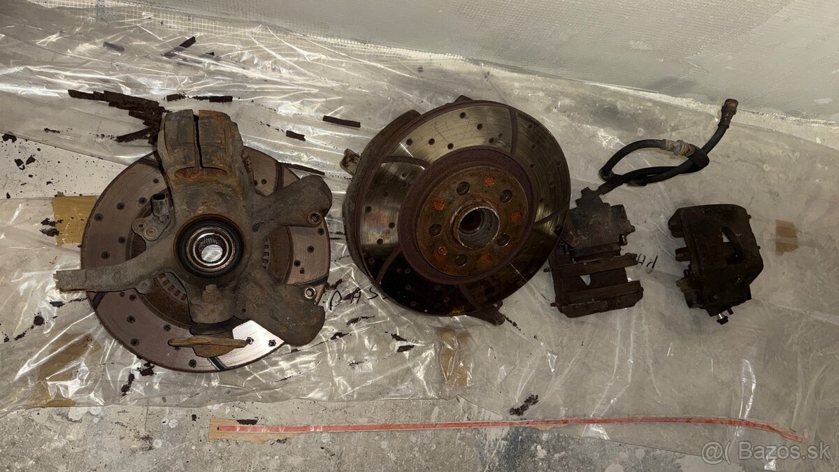 Predné otoče komplet Octavia 1 / Golf 4 / Bora - 5