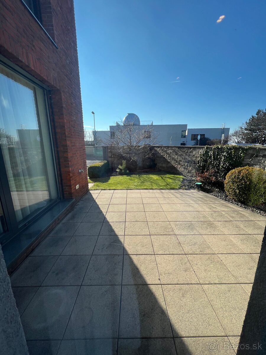 Prenájom 2-izbového bytu Kramáre - 5