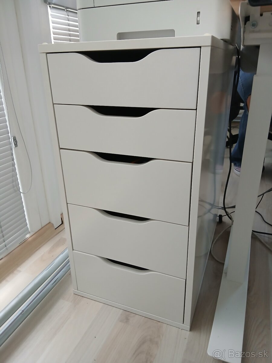 Predám Skrinky z kancelárie - 5