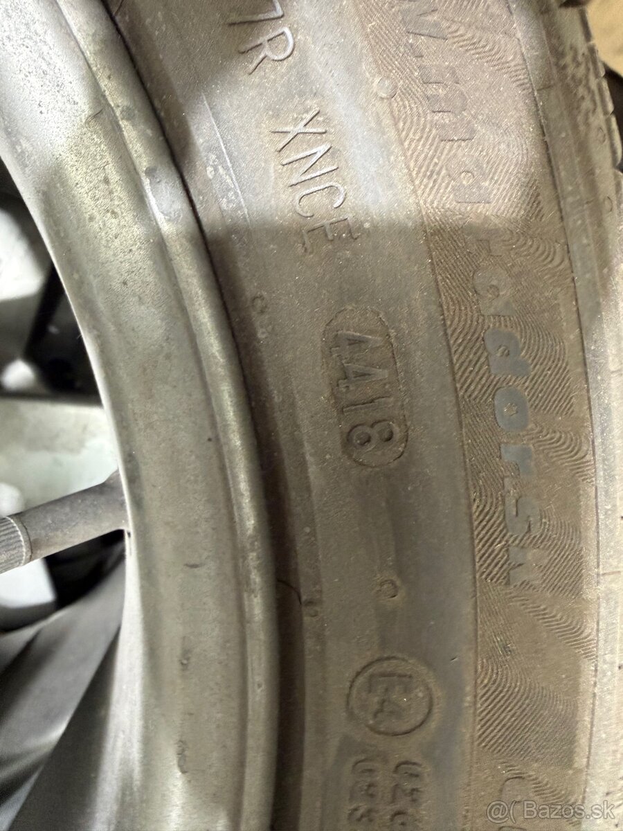 Elektróny Volvo R17 - 5