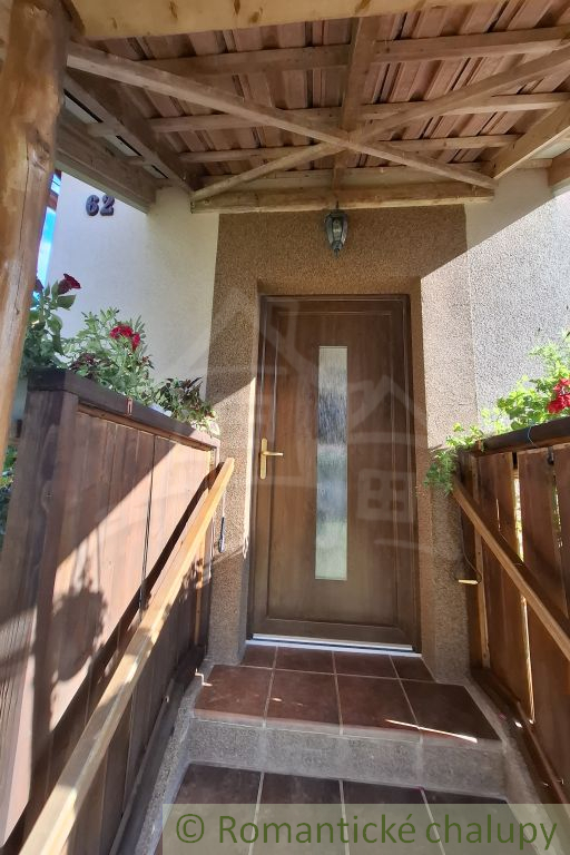 Rozprávkový dom so srdcom a veľkou záhradou - na skok od - 5