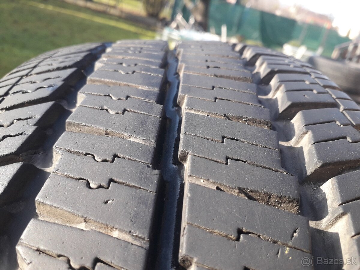 205/75 r16C celorocne pneumatiky - 5