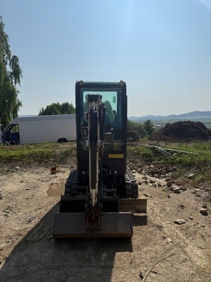 Minibager bobcat e17 - 5