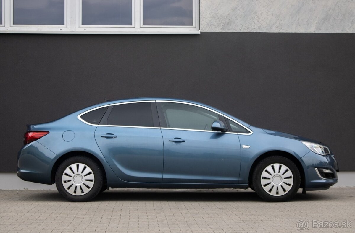 Opel Astra 1.6 Cosmo / 85kW / M5 / 2014 - 5