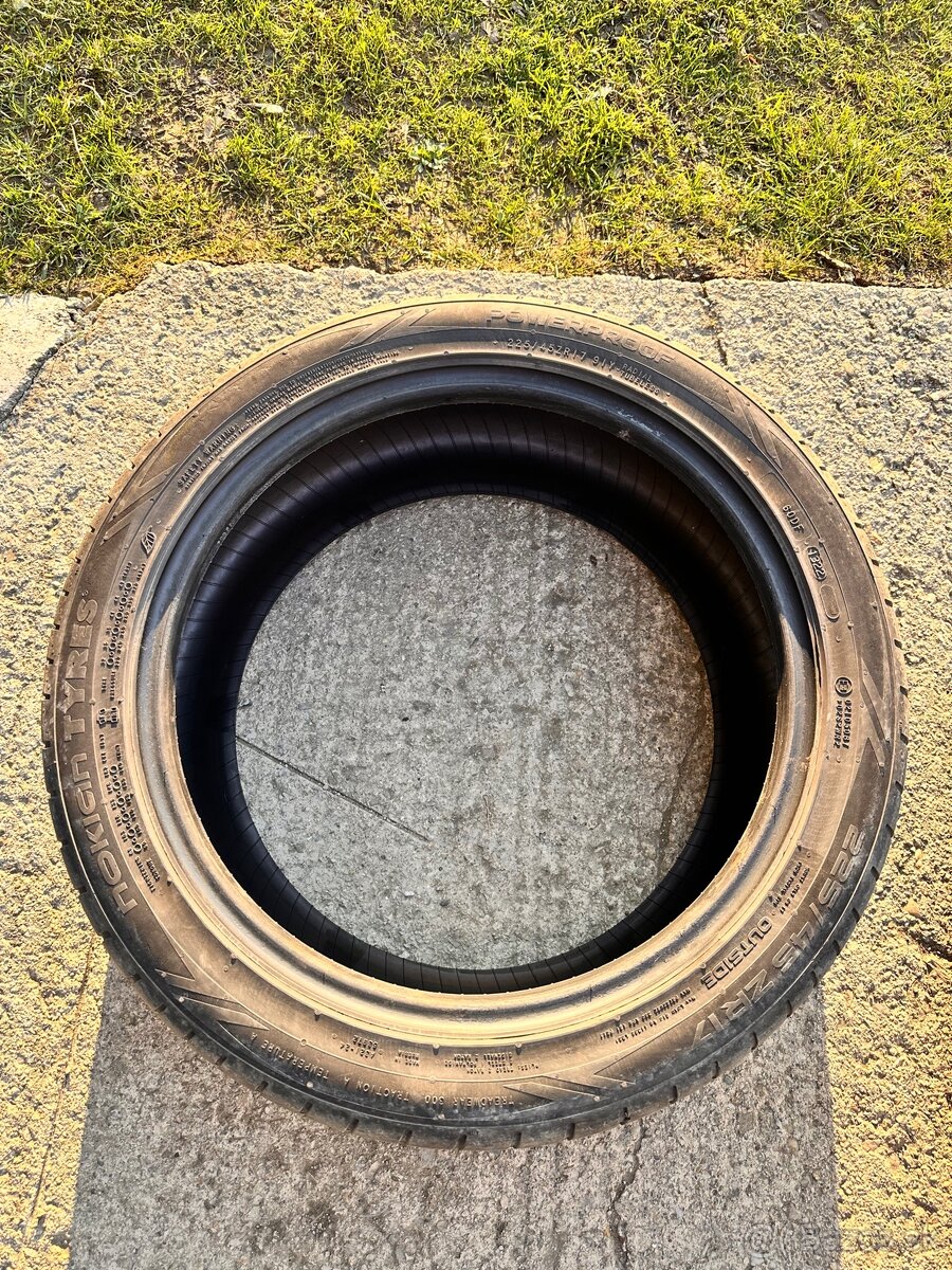 Nokian 225/45 r17 - 5