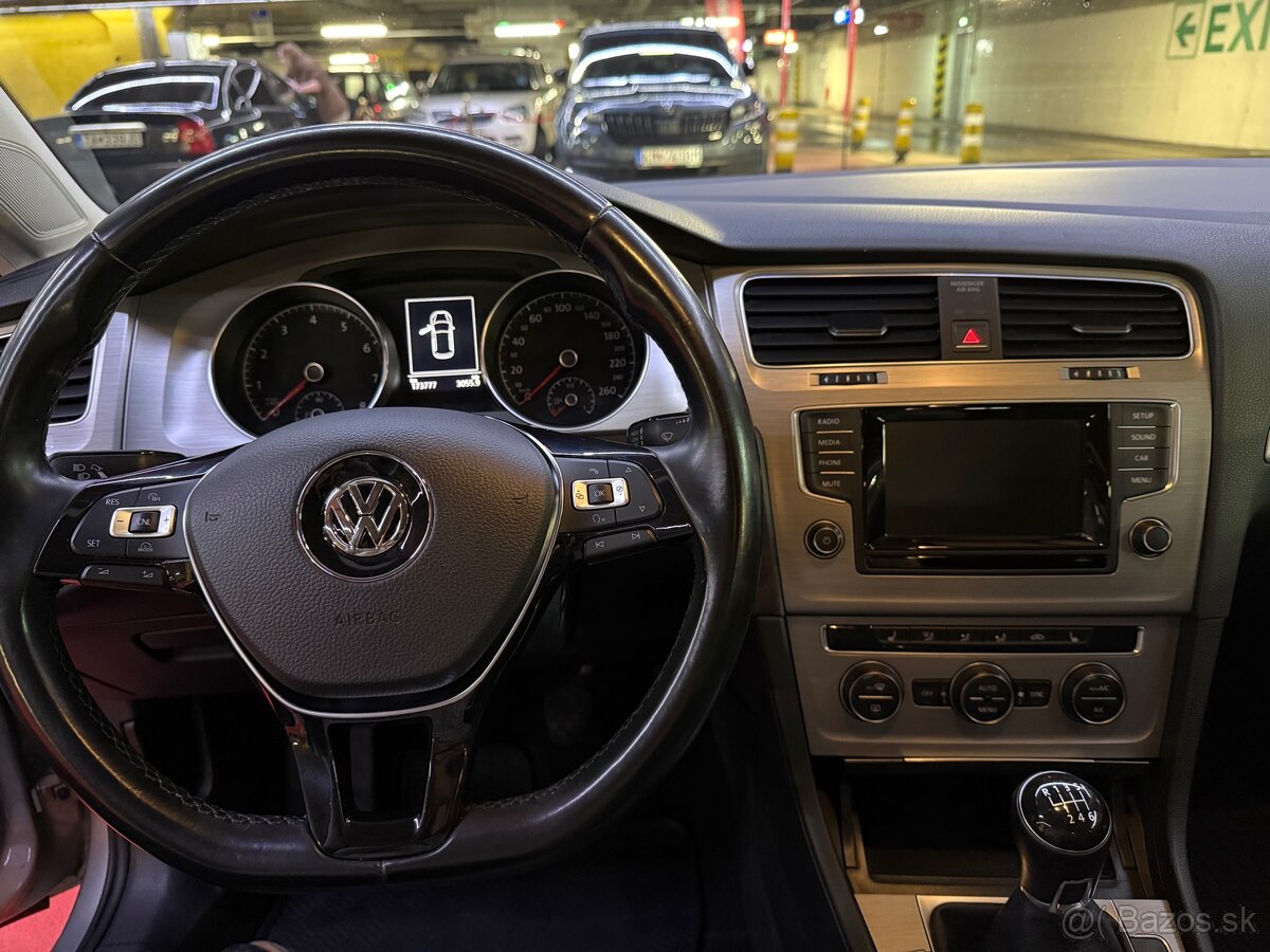Volkswagen Golf 1.2 TSI, 77 kW - 5