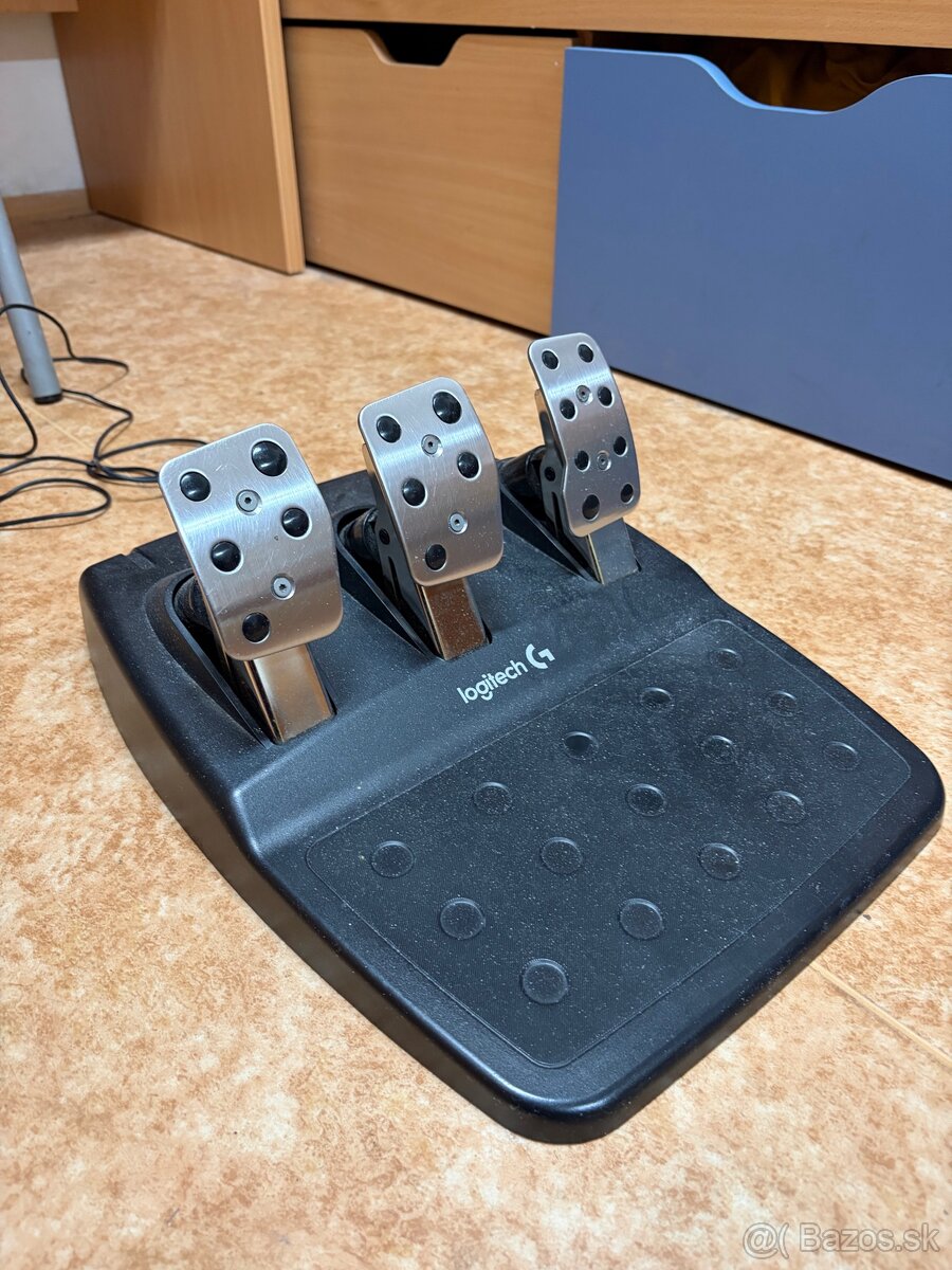 herný volant logitech g920 - 5