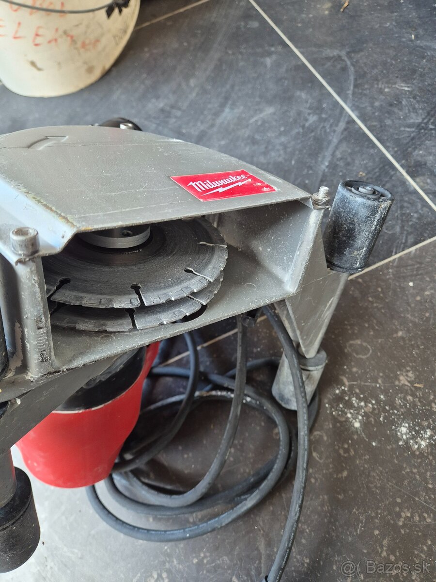 Drážkovacia fréza Milwaukee - 5