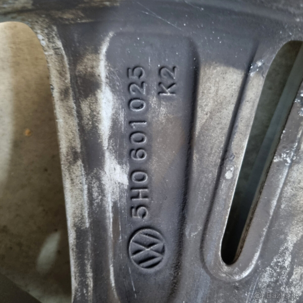 Hliníkové Volkswagen disky 5x112 R16 7J ET48 - 5