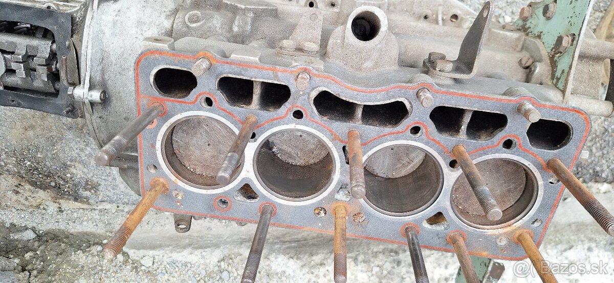 Motor Škoda tudor - 5