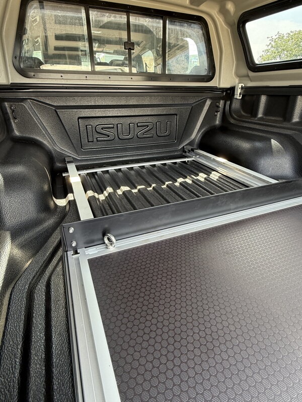 Isuzu D-MAX 1,9l Duble Cab AT 4x4 LSE