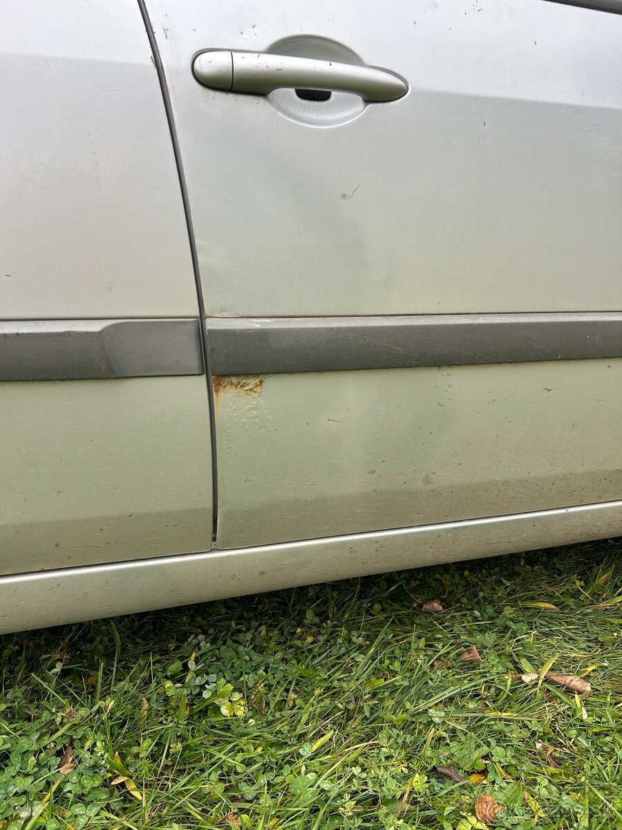 Renault Megane Scenic - 5