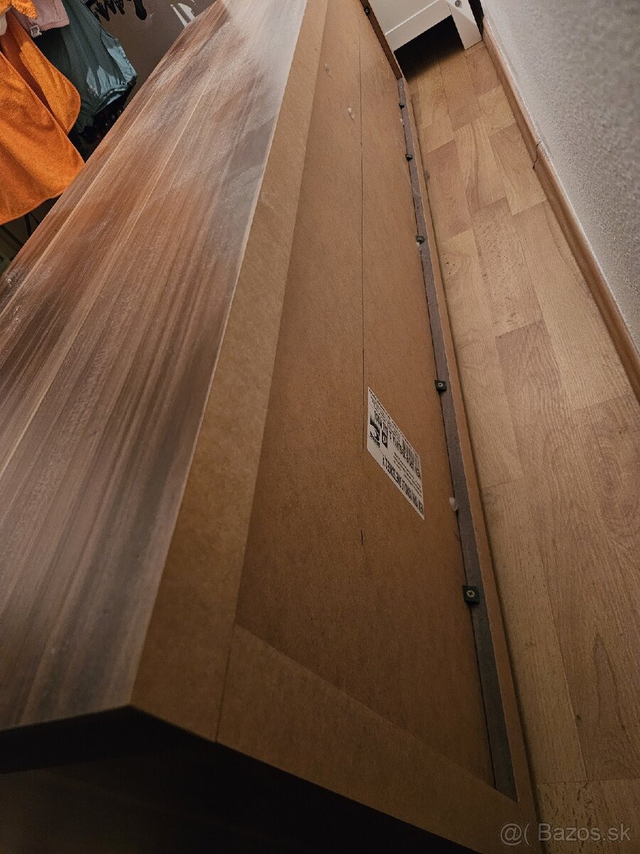 Skrinka pod televízor - 5