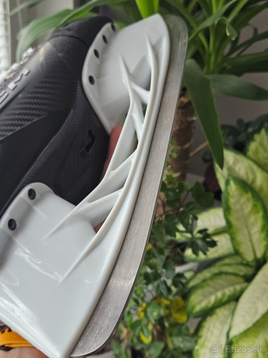 Hokejové korčule CCM Next 44,5 - 5