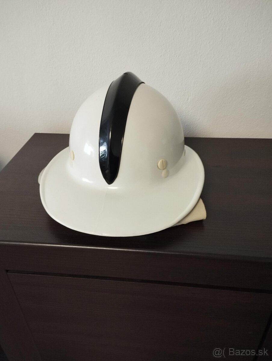 Hasičská helma zo 70 - tých rokov - 5