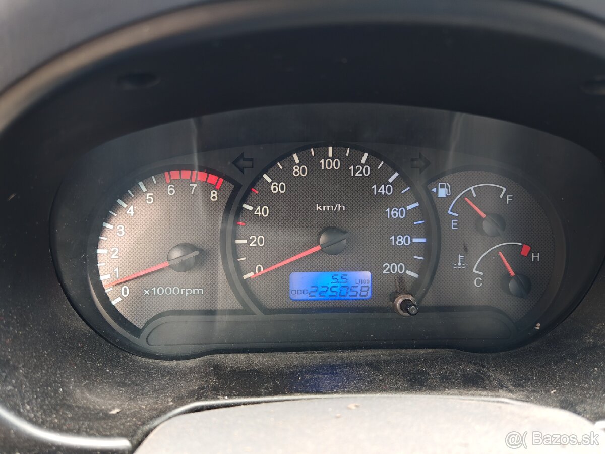 Predám Hyundai Accent II - 5