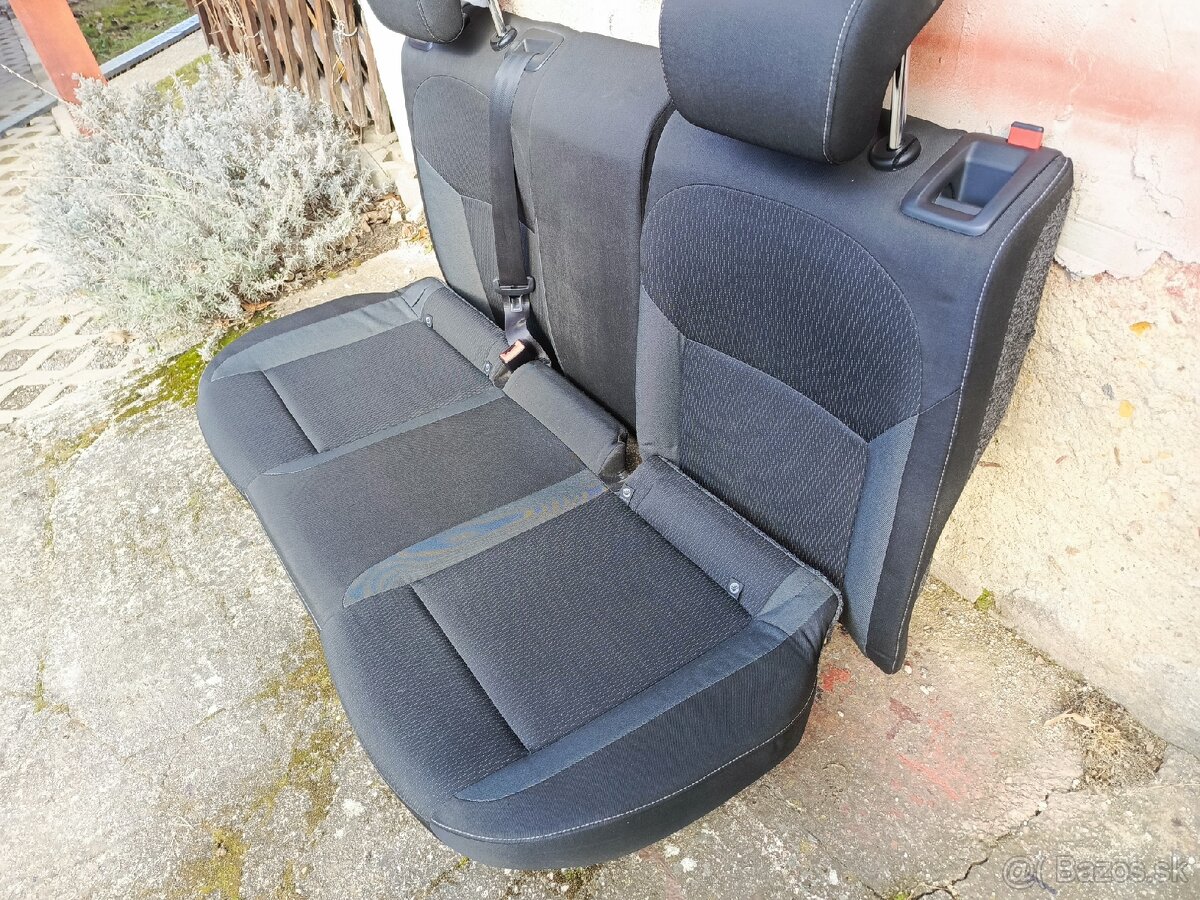 Škoda Rapid Spaceback sedačky - 5