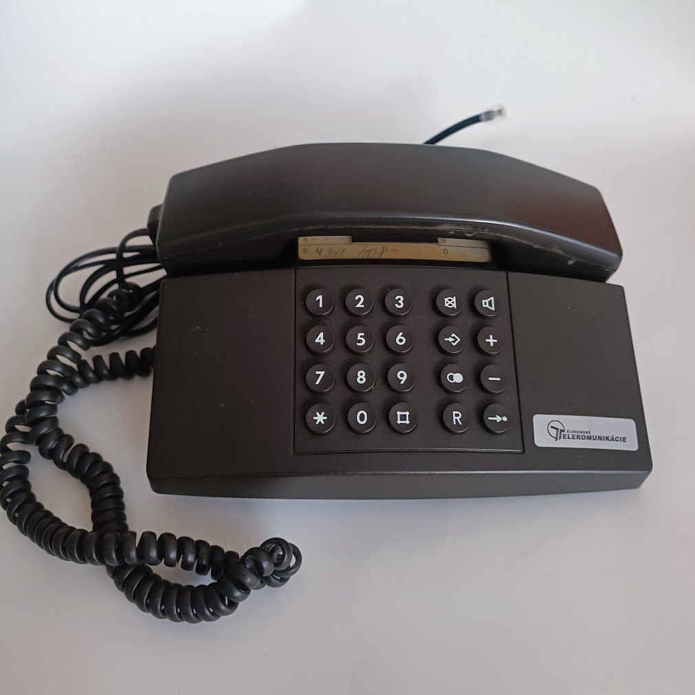 Predám 16 modelov retro telefóny od 60-tých rokov. - 5