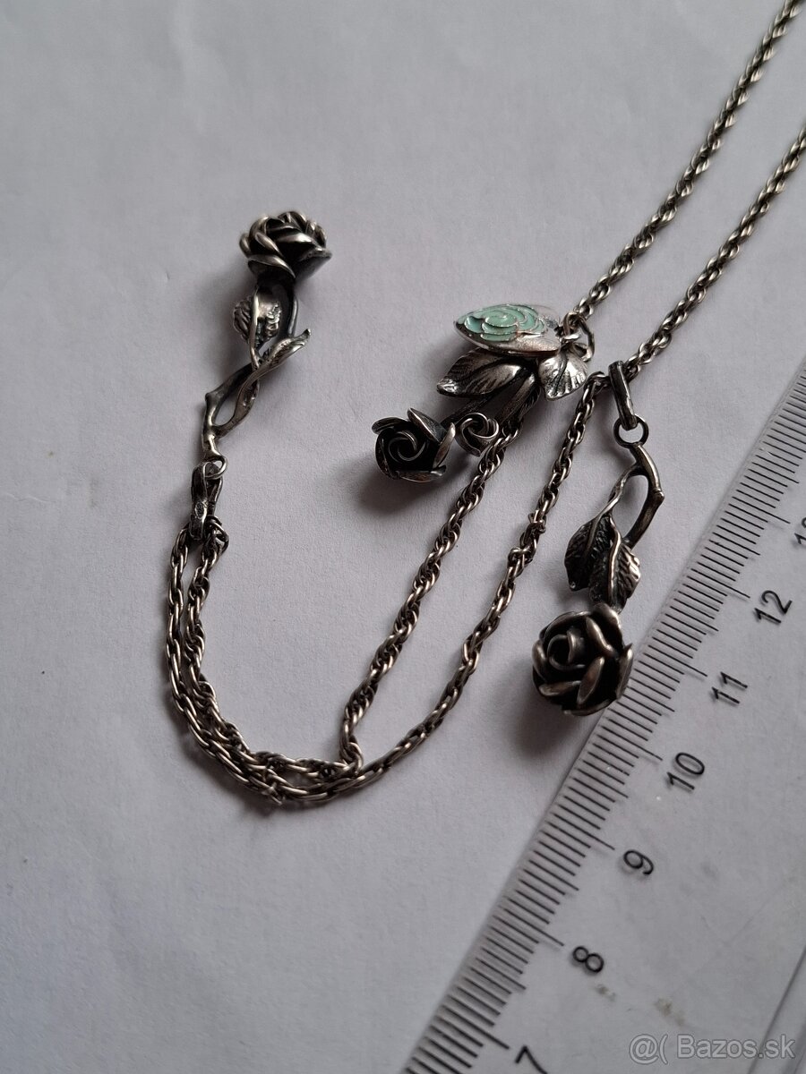 Strieborný náhrdelník s ružičkami - 5