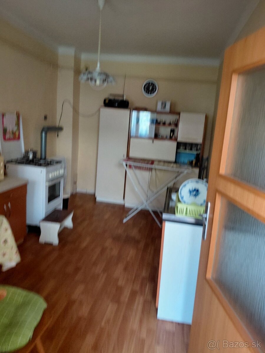 Predáme 3 - izbový rodinný dom, Žlkovce - 5