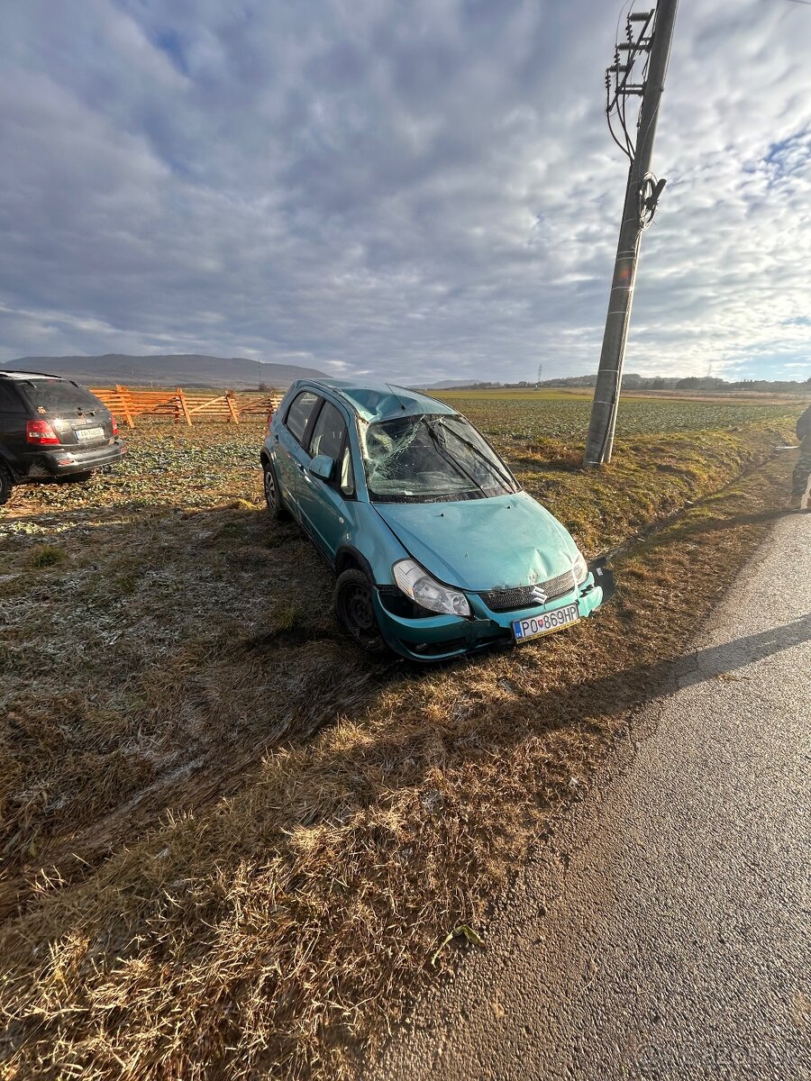 Predam havarovane Suzuki SX4 - 5